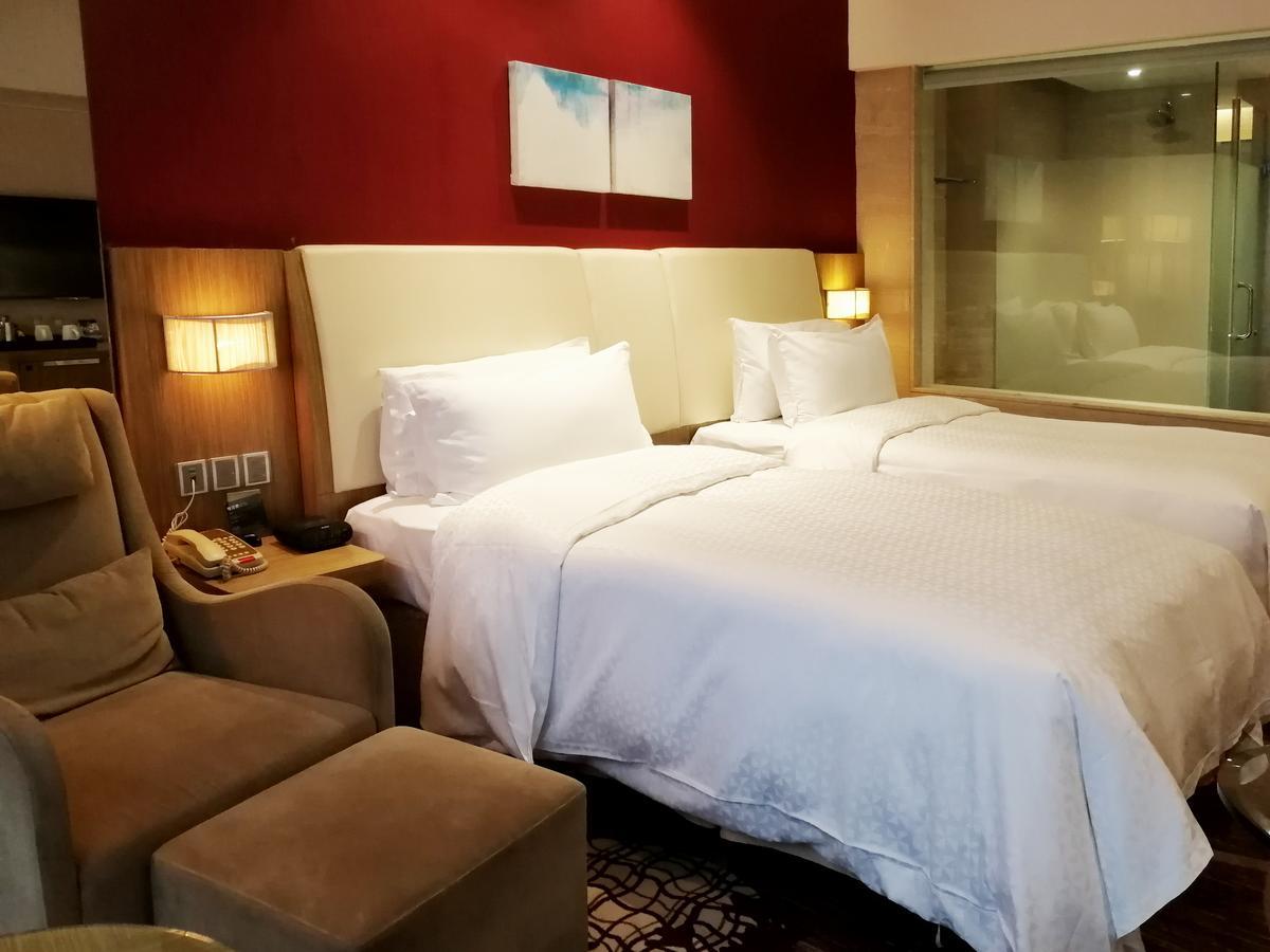 Four Points By Sheraton Tai'An Tai'an  Buitenkant foto