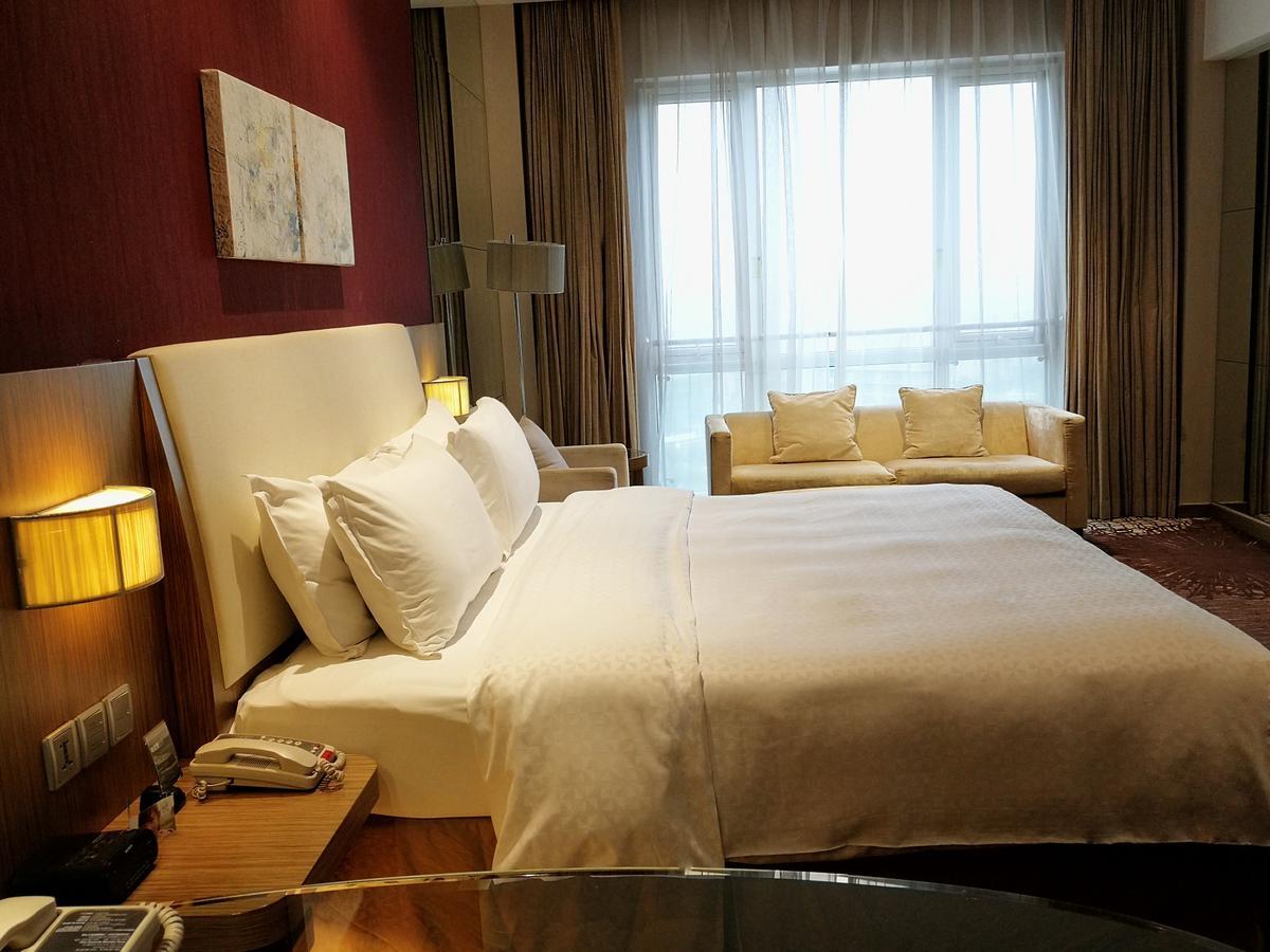 Four Points By Sheraton Tai'An Tai'an  Buitenkant foto