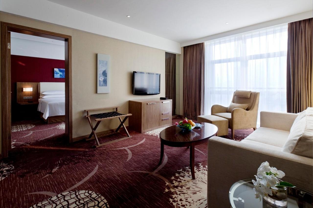Four Points By Sheraton Tai'An Tai'an  Buitenkant foto