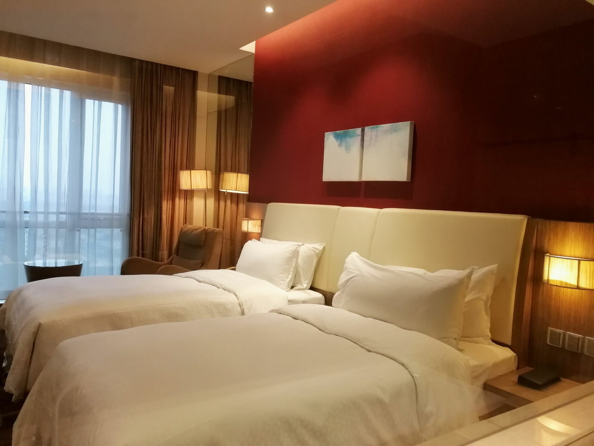 Four Points By Sheraton Tai'An Tai'an  Buitenkant foto